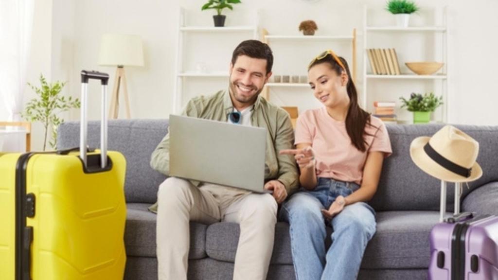 Couple vacation planning