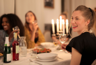 Dinner Party Vegan Guest Gets Lettuce Instead of Lasagna, Then Faces Criticism After Leaving Hungry