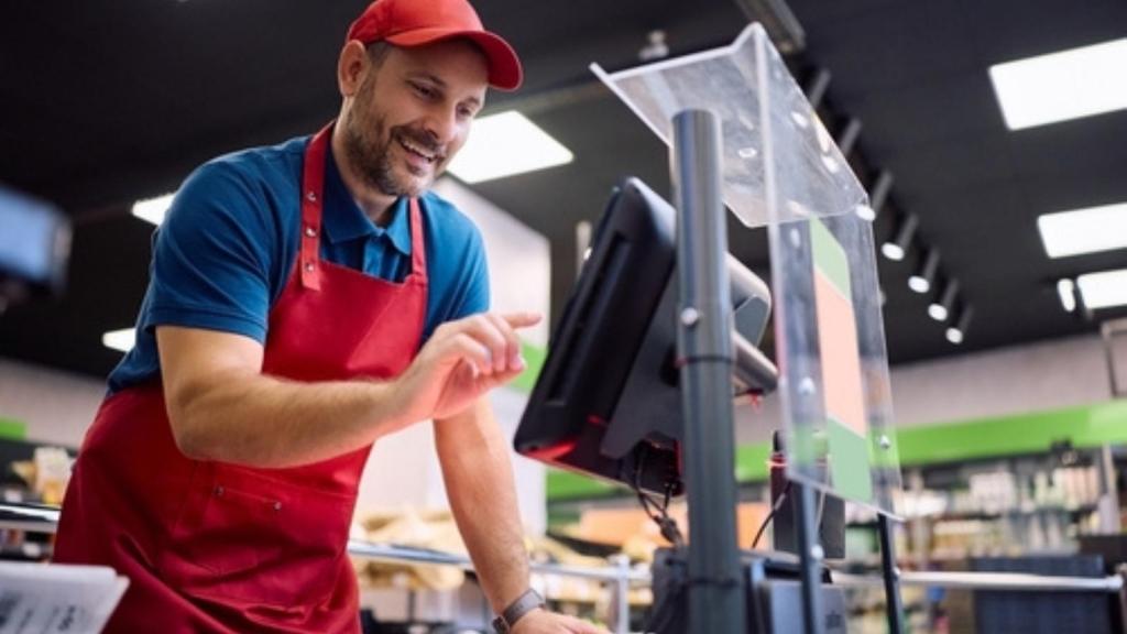 Cashier making change