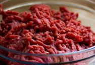 “It’s Already in My Cart!”: Shopper Confronted at Meat Counter After Refusing to Hand Over Her On-Sale Ground Beef Packets