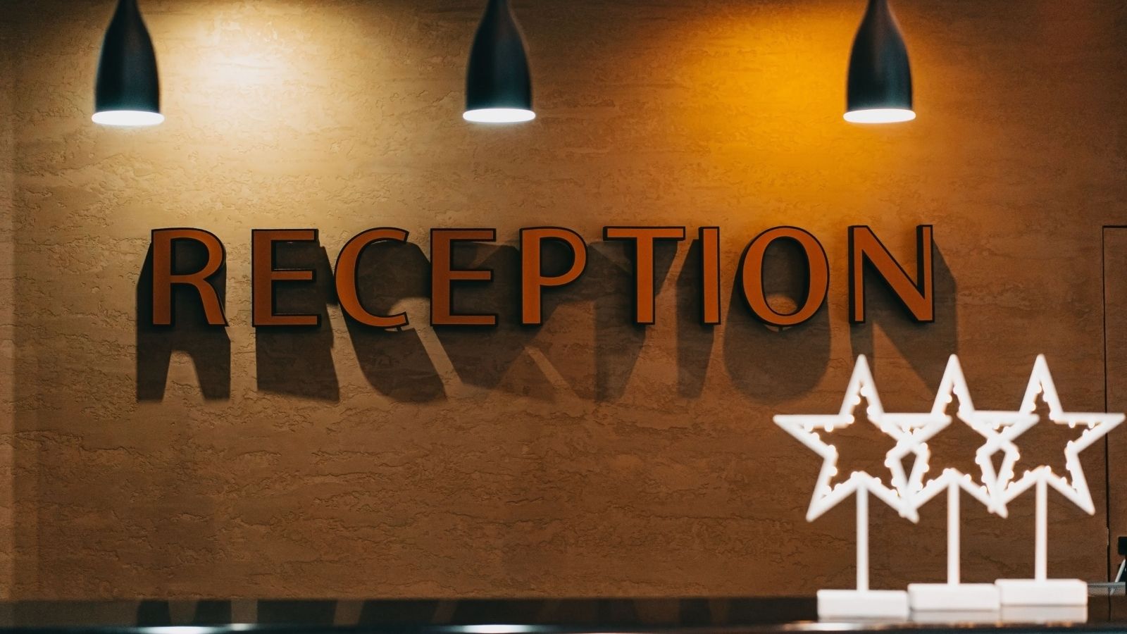 A Hotel Guest Showed Up Looking Quite Unusual, Then Demanded Her Deposit Be Waived for a Special Status She Couldnt Quite Name A hotel front desk