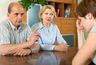 She Finally Turned Her Life Around After a Difficult Past. Now Her Parents Are Demanding a Full Confession of Her Old Mistakes.