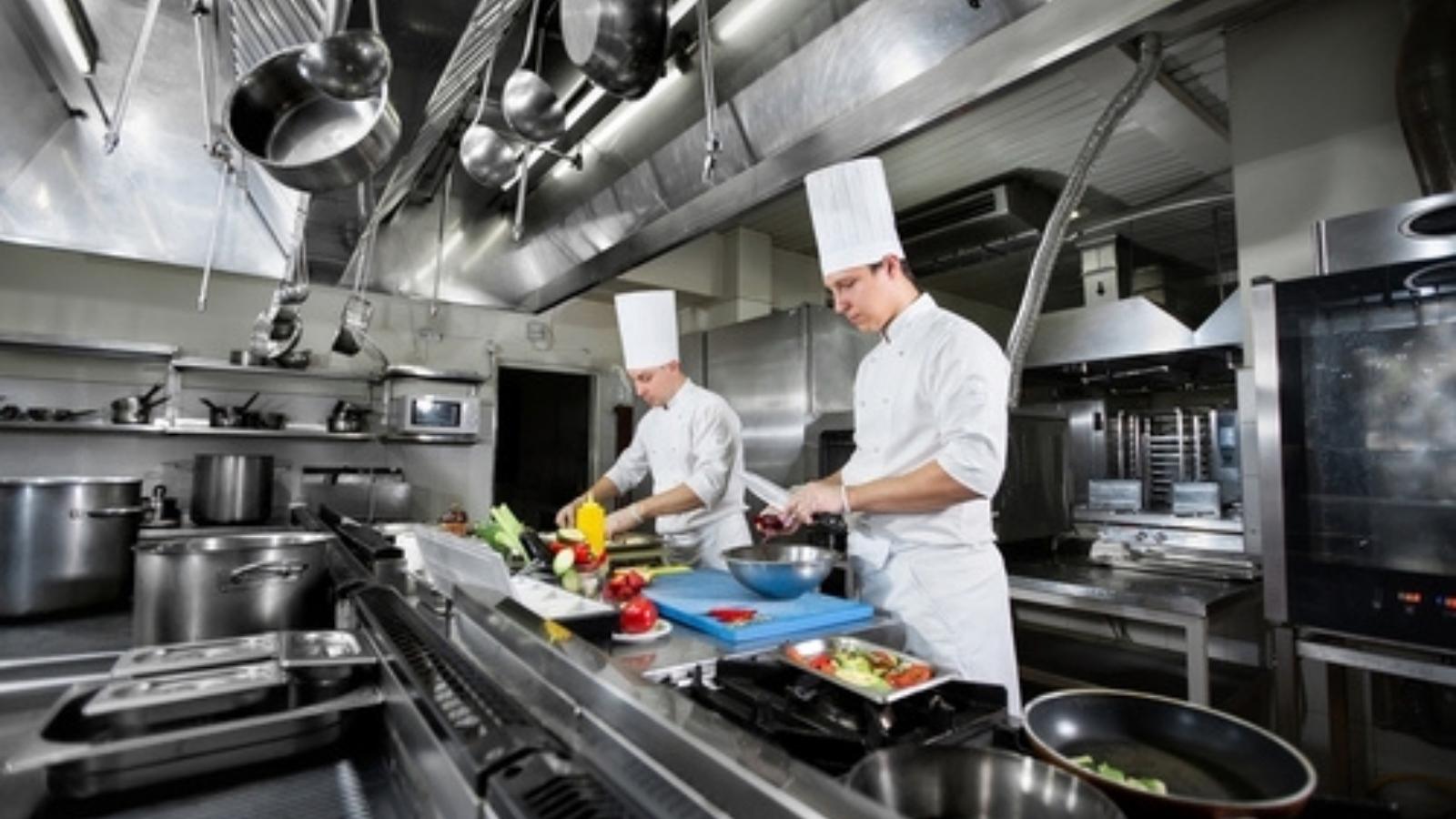 The Manager Yelled at the Kitchen for Cleaning Up Early — The Next Slow Night They Stood Around Until She Asked Why — Then They Reminded Her Kitchen workers