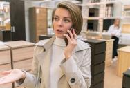 A Costco Cashier Got Tired of Being Ignored by Customers on Phones, And Her Retaliation Is Brilliant