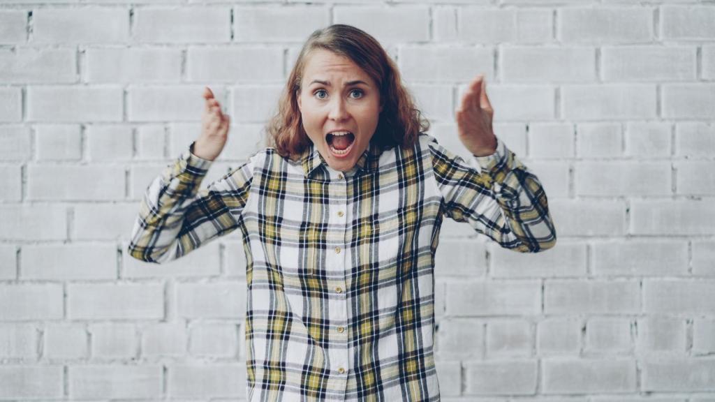 Woman mad that she woke up to people in the house