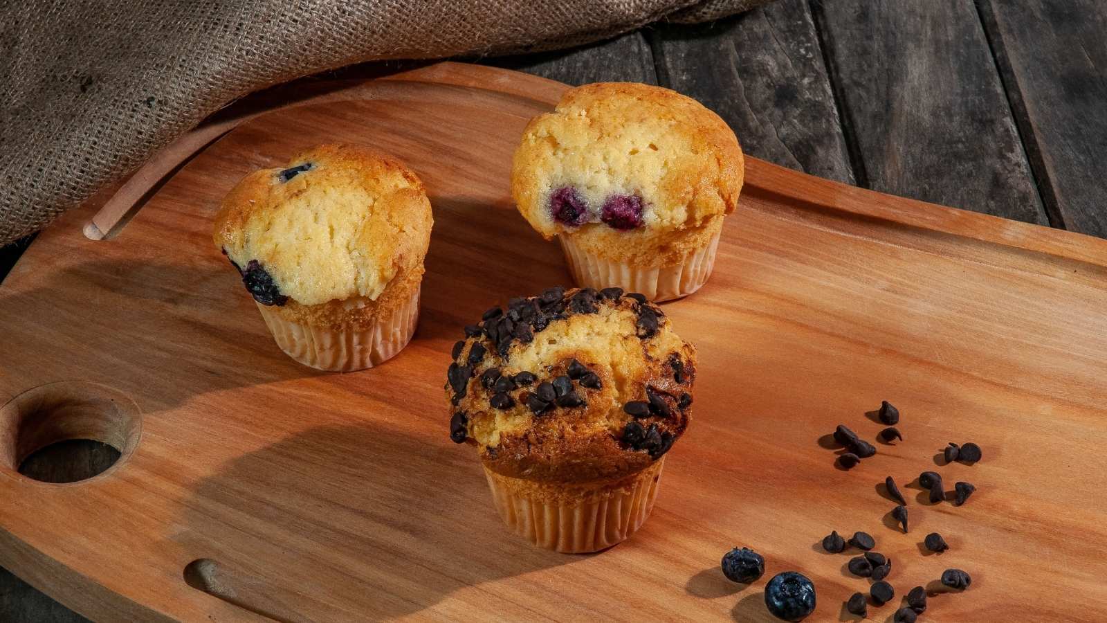 A Wendys Cashier Warned Her the Breakfast Muffins Arrive Frozen — She Insisted on Getting One Anyway — Her First Bite Explained Everything Muffins from Wendy's on a cutting board
