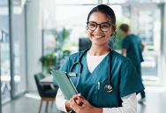 “We Stay 30 Minutes Late Every Day”: Nurses Reveal the Silent Policy Threatening Their Jobs