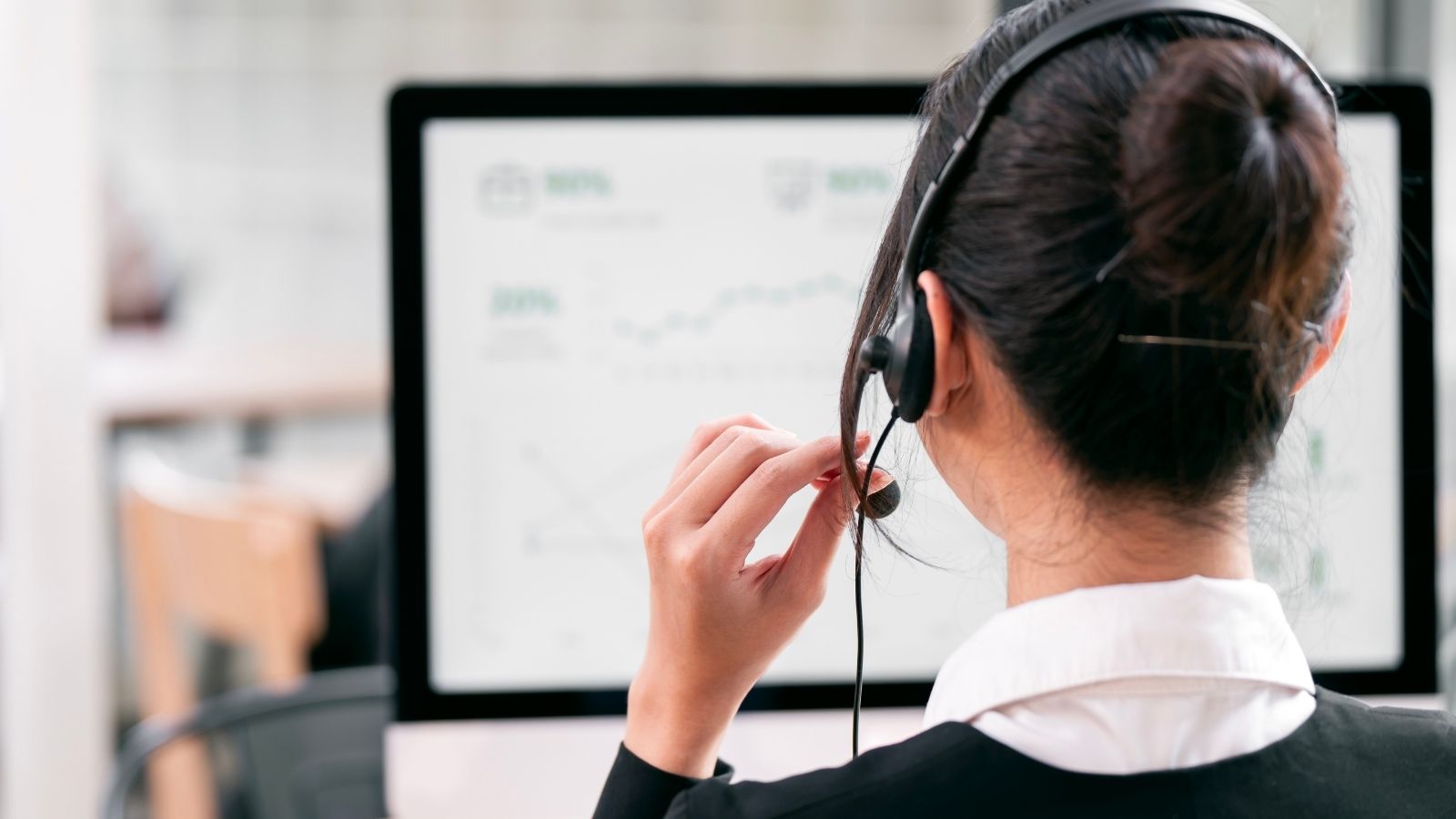 woman working in a call center