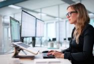 “I Outperform Everyone”: Top Billing Specialist Driven to Edge by Boss Who Treats Her Like an Amateur