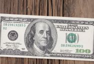 A Customer Tried to Buy Lottery Tickets With a $100 Bill — The Cashier Didn’t Have Enough Change to Take It