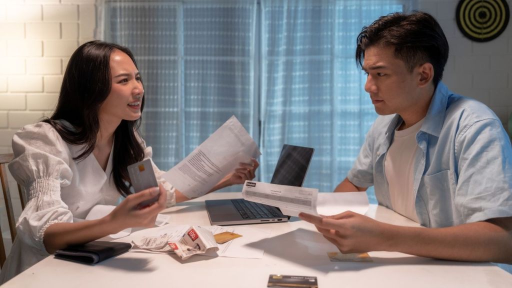 couple arguing about money
