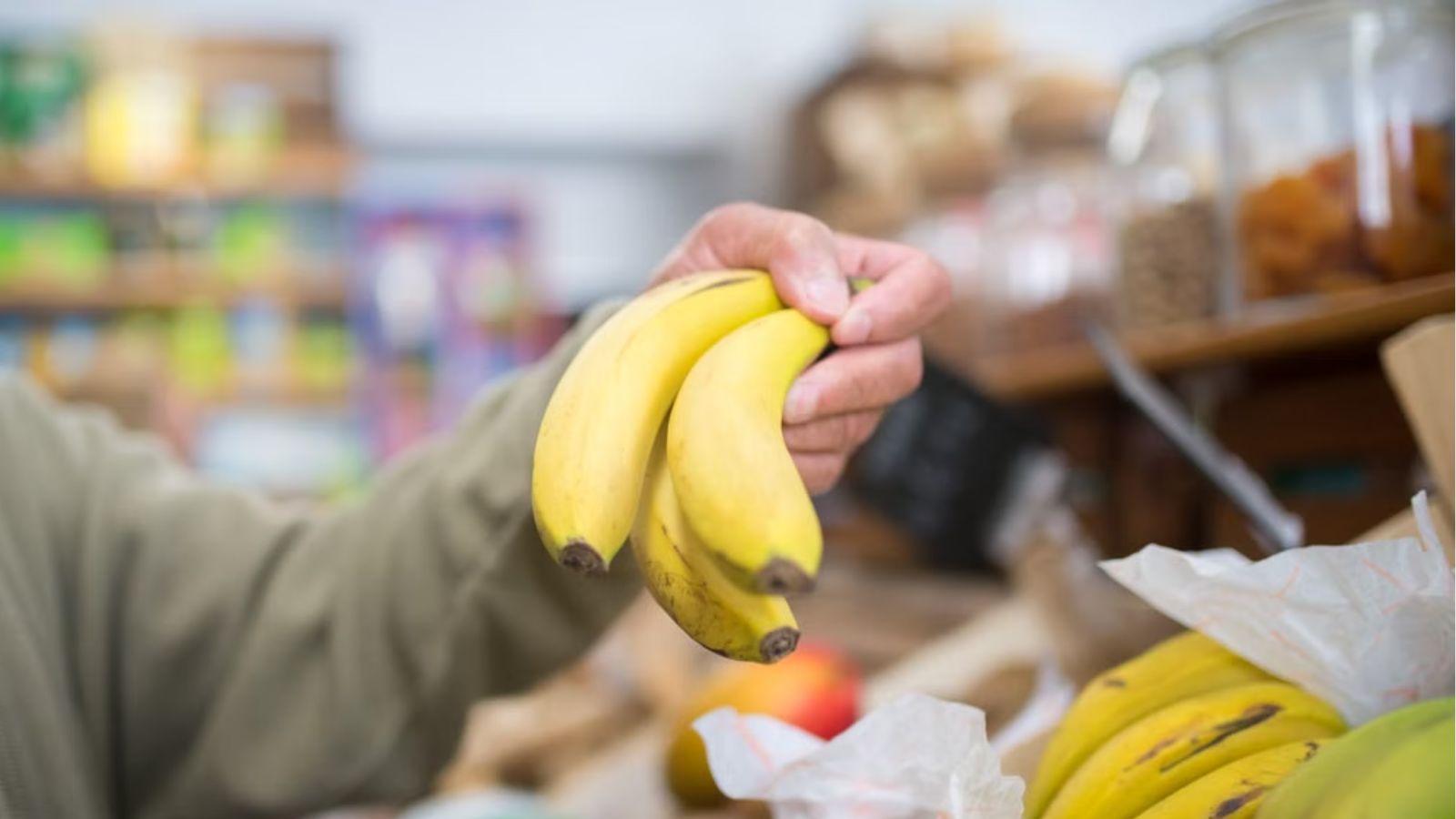 Man Says a Simple Trip to Buy Bananas Ended in Public Embarrassment After One Small Mix-Up