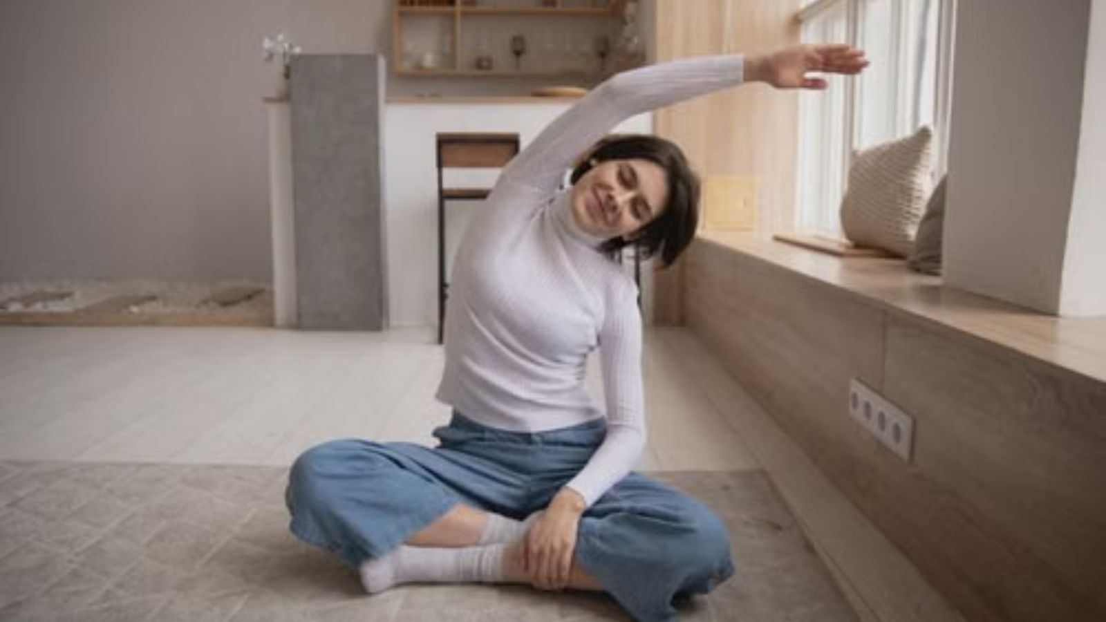 Her In Laws Thought Weight Comments Were Acceptable, So She Set About Proving Them Wrong Woman doing a sitting exercise at home