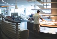 He Wanted to Use His Credit Card Perk for a Free Lounge Meal During Their Layover — His Wife Said He Was Abandoning Her