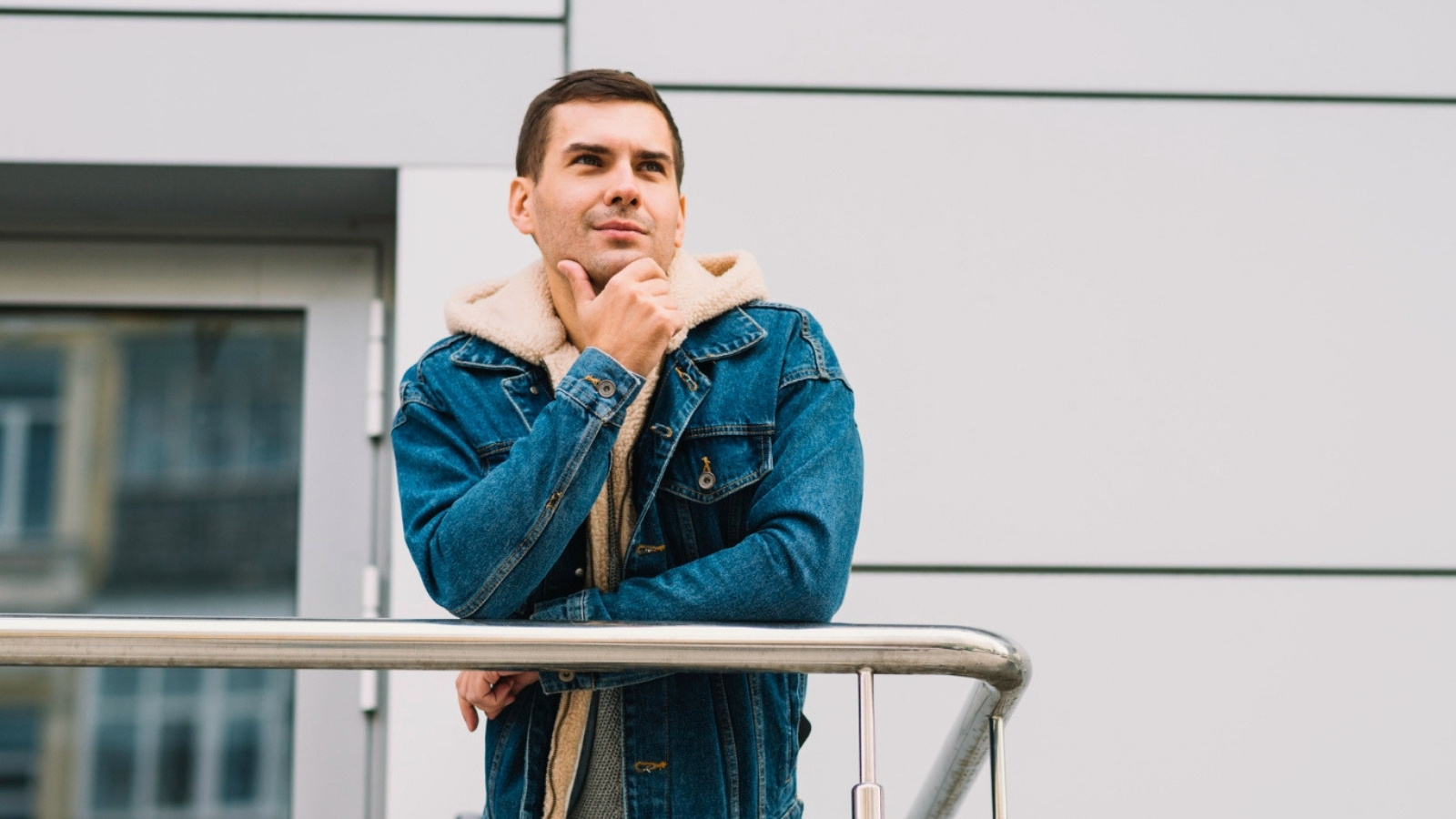 He Thought His Low-Stakes Workplace Prank Would Go UnnoticedāUntil an Email From the CEO Landed in His Inbox