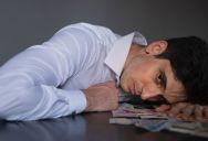 Man Resigns After Accepting a Job Offer, but HR Later Says the Position Has Already Been Filled