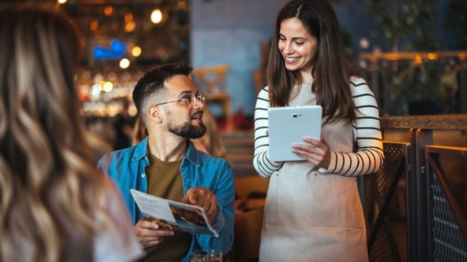 His Waitress Called Him Cute and Gave Him Her Number—His Next Move Changed Everything Cute waitress flirting.