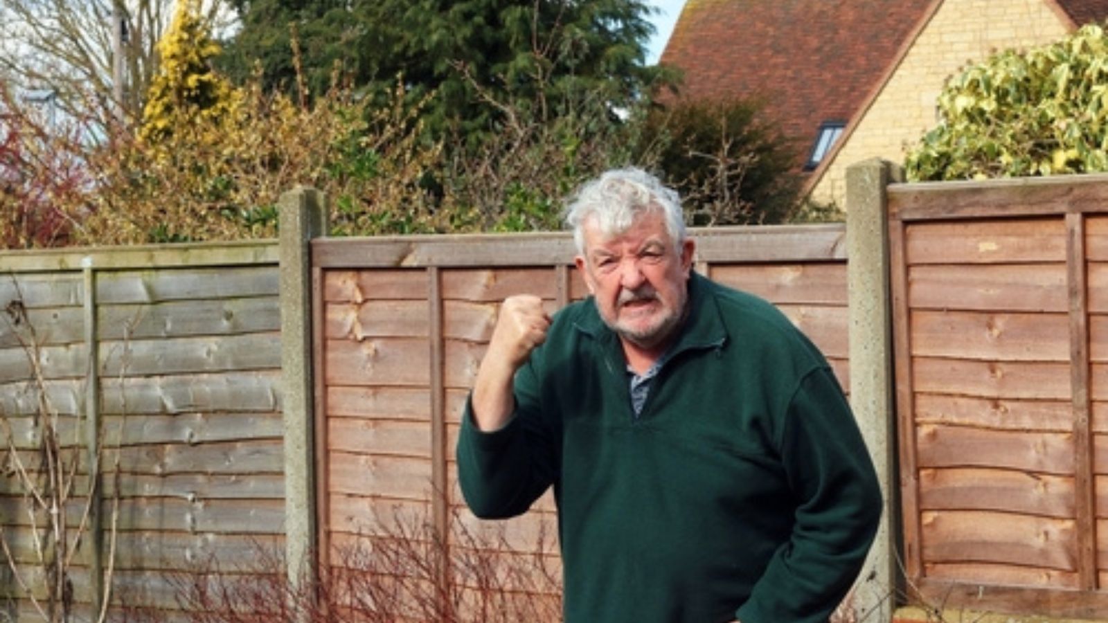 His Neighbors Kept Claiming the Street Parking Was Theirs, So He Took Action Angry neighbor