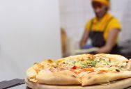 Pizza Shop Worker Exposes Manager’s Series of Bizarre Decisions That Made the Job Unbearable Before Walking Out