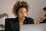 She Called the Manager—And Her Lawyer: The Viral Battle Over a Seller Who Refused to Ship First