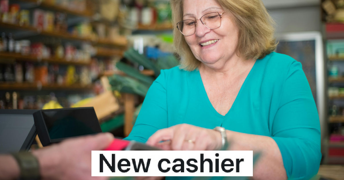 woman paying a cashier