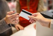“A Simple Act of Kindness Backfires After Customer Blames the Wrong Cashier”