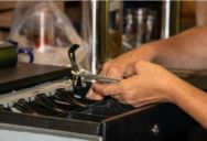 Customer Asked for Change to Use a Penny Press Machine, Then Got Angry When Employee Refused to Give Away Extra Money