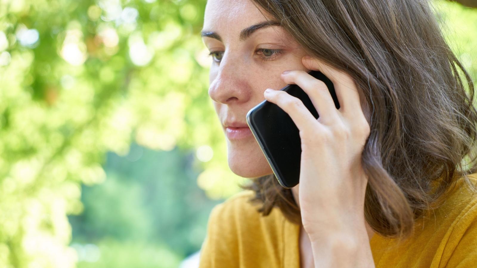 He Ghosted His Best Friends for 3 Months After Moving. When They Called a Police Wellness Check, He Blew Up at Them. concerned woman in yellow shirt