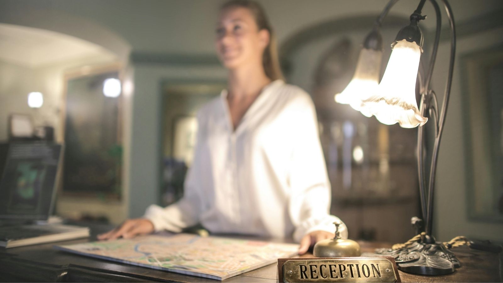 Quiet Hotel Shift Leads Front Desk Manager to Write a Hilarious Night Report hotel front desk