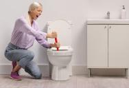 She Accidentally Clogged Her Friend’s Toilet — Now There’s a Huge Plumbing Bill and Neither of Them Has Addressed the Elephant in the Room