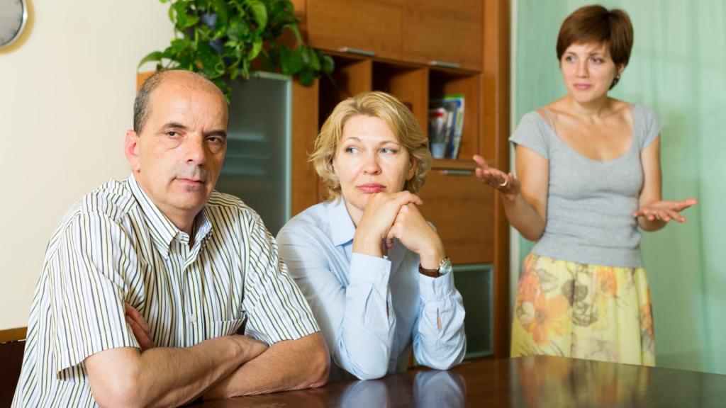 woman arguing with her parents