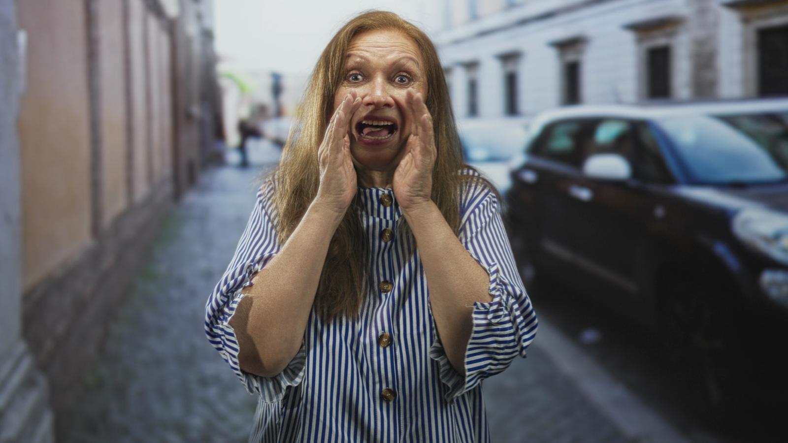 The Whole Block Complained About a Nightmare Neighbor, And Now She’s Blaming and Terrorizing Just One Innocent Resident. woman yelling in the street