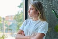The “Bad Neighbor” Instinct: Woman’s Suspicious First Impression Confirmed After Weeks of Strange Behavior