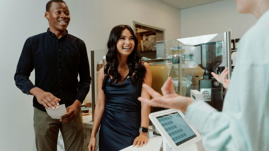 A Shop Visit Turned Awkward When a Customer Demanded a Discount She Didn’t Qualify For