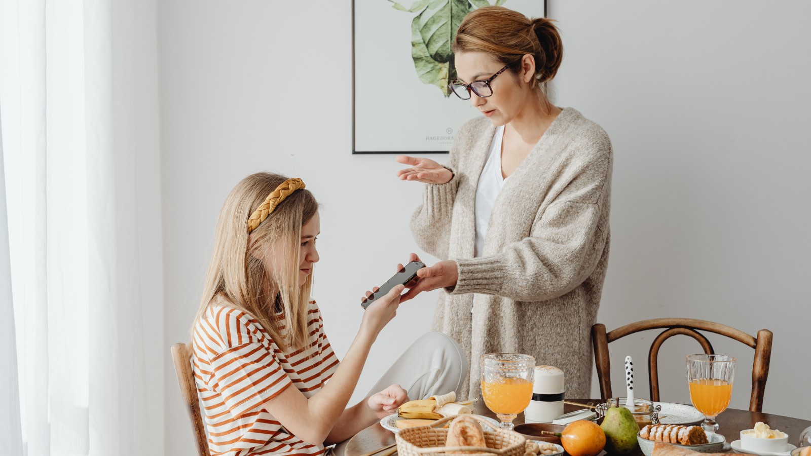 pexels karola g 6957277 Her Special Needs Daughter Made an Online Friend and Wanted to Meet Up — Her Moms Instincts Said Something Was Very Wrong
