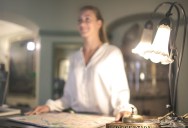 Front Desk Workers Caught in the Middle After Hotel Guest Decides to Leave His Partner Behind