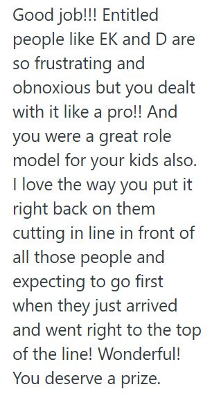 Comment 4 65 She Waited 25 Minutes for the Airport Shuttle—So When Two People Cut the Line, She Called Them Out