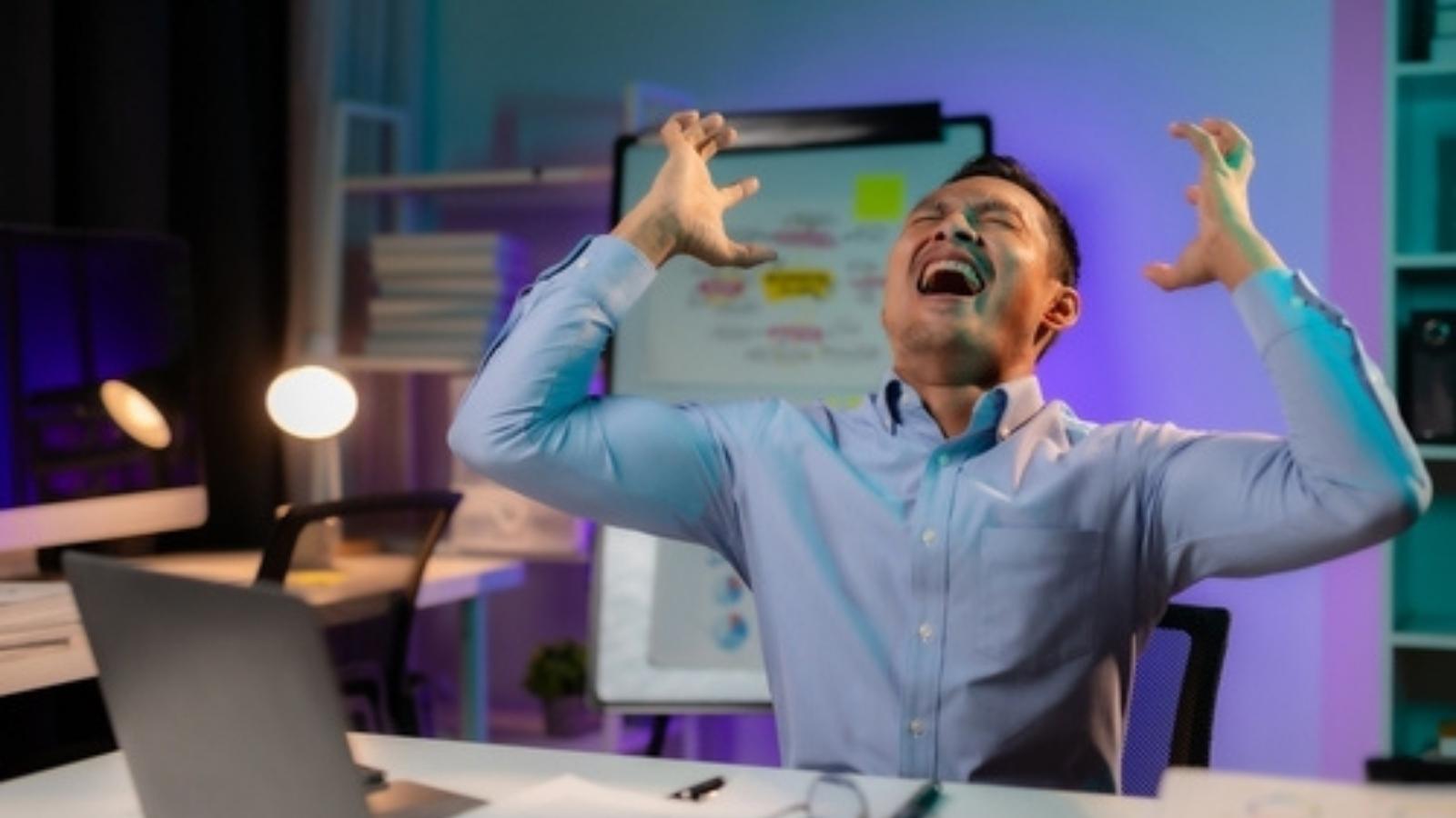 He Got Fired Over His Lisp—So Now He Visits the Store Every Week to Obliterate Their Taco Shells Frustrated worker