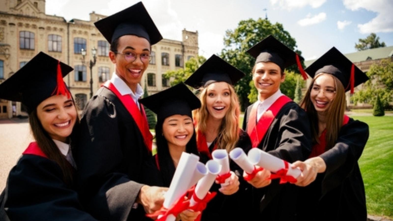 School Forced Seniors to Sing at Graduation—So They Picked a Song Guaranteed to Get Canceled Kids graduating