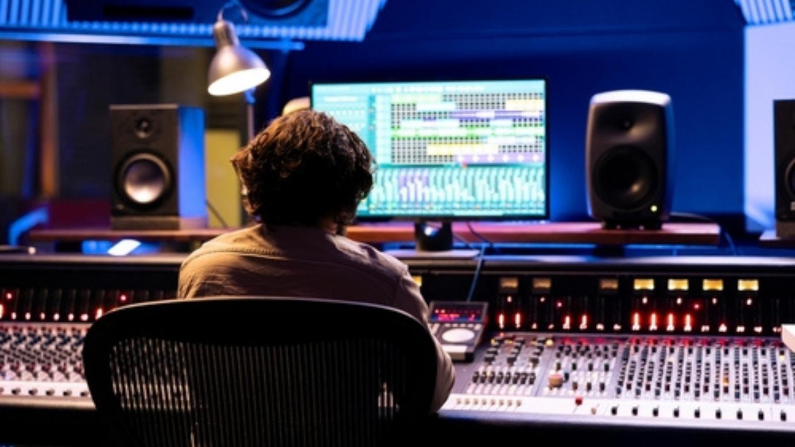 He Slapped Me, So I Walked: Sound Engineer Obeys Aggressive Teacher, Ruining School Event Student sound engineer