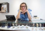 She Left Her Broken Ring at a Jewelry Store—Nearly Two Years Later, She Returned Demanding to Know Where It Was