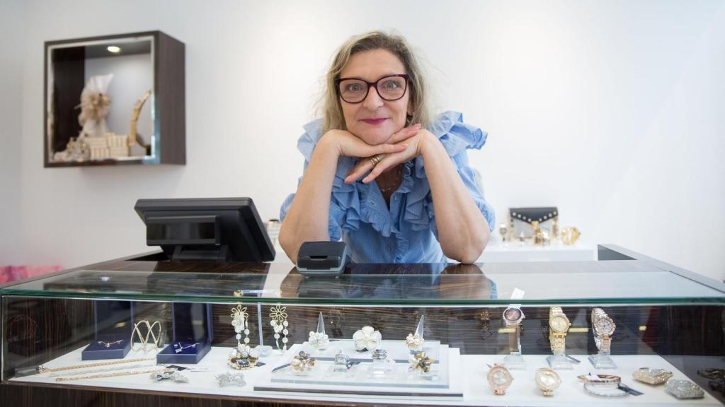 Woman working at a local jewelry store