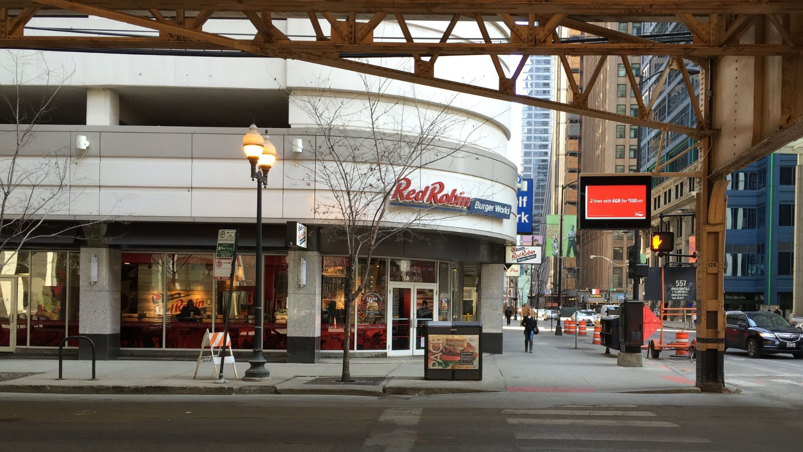 A Customer Asked Her Server for the Answer to a Coaster Joke—Then Her Overbearing Boyfriend Shut Down the Conversation Before She Could Speak Outside of a Red Robin location