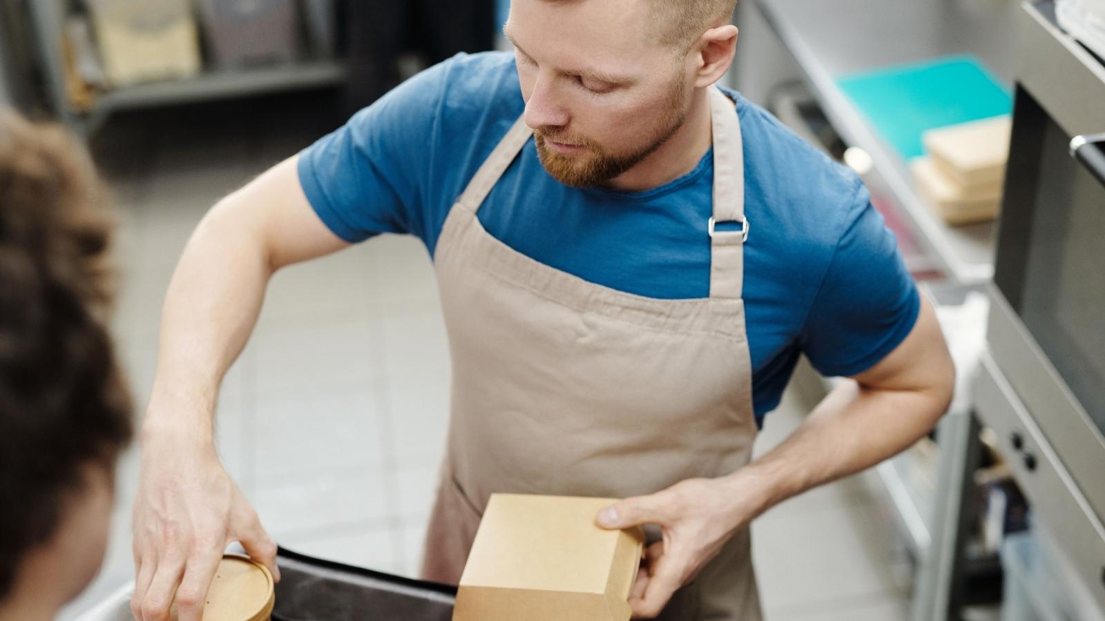 He Was Denied A Bathroom Break For Hours. So He Gave His Manager An Ultimatum — Then Walked. Man working in fast food