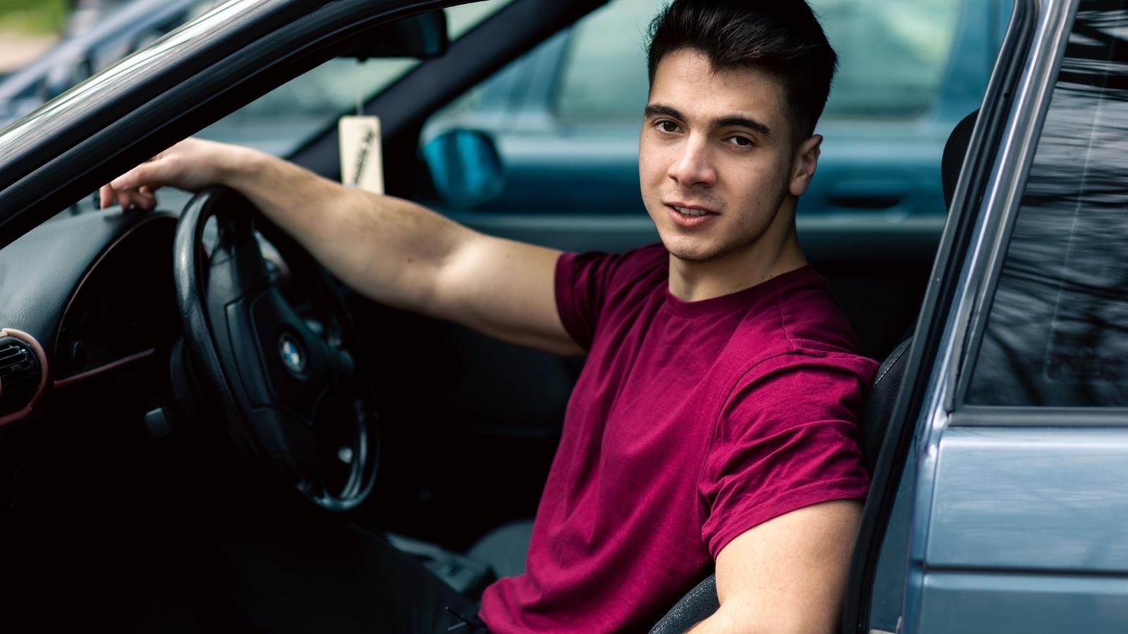 A Virginia Man Keeps Finding Neighborhood Kids On His Property — And Now Someones Messing With His Car Too Young man sitting in his car