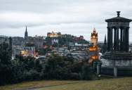 “You Dropped This”: Edinburgh Visitor Returns Littered Bottle, Sparking Outraged Family Meltdown