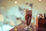 Restaurant Server Asks Her Manager For Help During A Rush, But Instead Of Helping, The Manager Stops Her To Teach Her How To Make Chocolate Milk