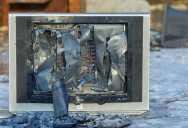 Manager Denies Refund for Destroyed TV After Five Years, but Customer’s Aggressive Response Leads to an Arrest