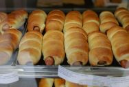 A Customer Couldn’t Decide on Sausage Rolls for Her Kid—and Held Up a Growing Bakery Line With Endless Mind-Changing