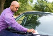 “I Just Left a Note”: Man Facing Police Threats After Leaving Simple Message on Car Windshield
